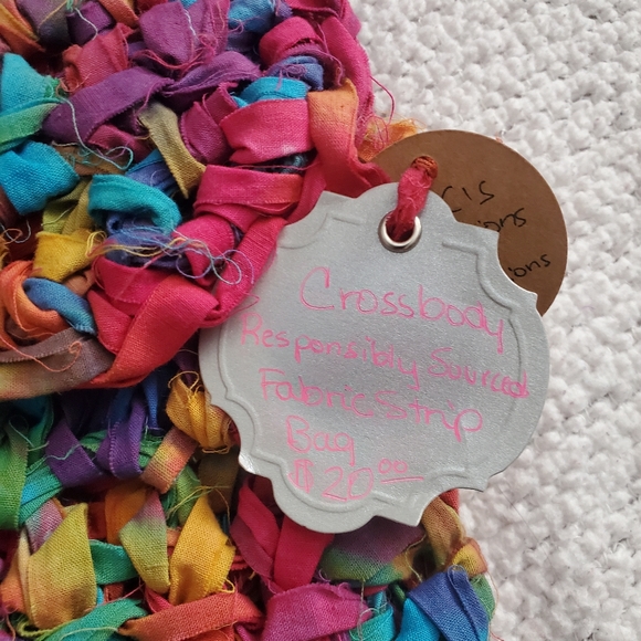 Hand crocheted fabric bag - Picture 2 of 2